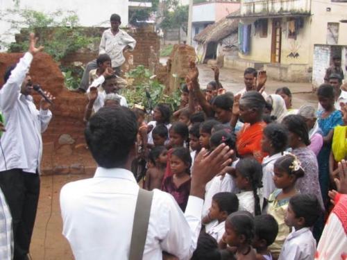 ஆந்திர-மாநிலம்-திறந்த-வெளி-சுவிசேஷ-ஊழியங்கள்-37